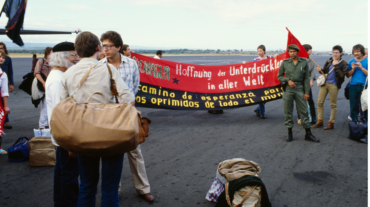 La llegada en el aeropuerto 22 de diciembre1983. Primera brigada en la historia de la solidaridad con Nicaragua.