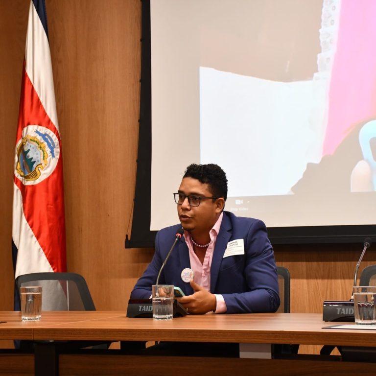 Opinión de Manuel Pérez, Donald Trump colectivo LGBTIQA+