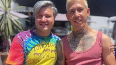 Pareja gay rusa bajo custodia de ICE